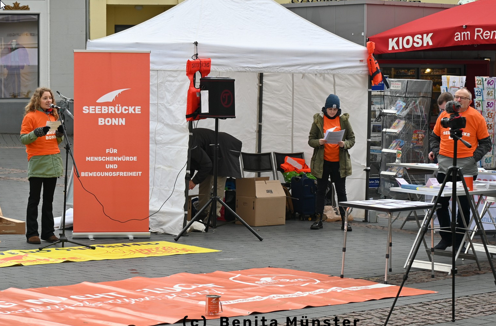 100.Mahnwache